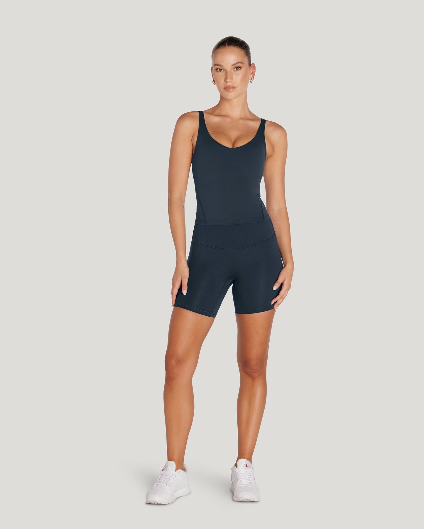 LUXE BROOKE LONGLINE TOP - ALLOY