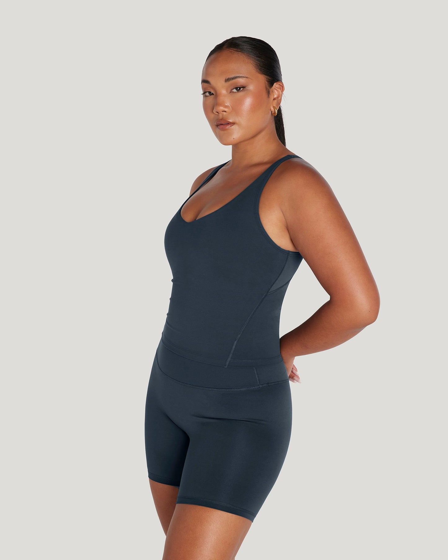 LUXE BROOKE LONGLINE TOP - ALLOY